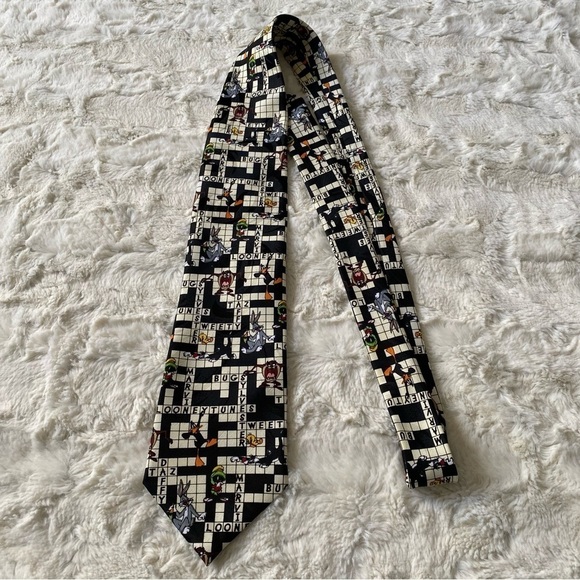 Looney Tunes Mania Vintage Crossword Neck Tie - Picture 4 of 4